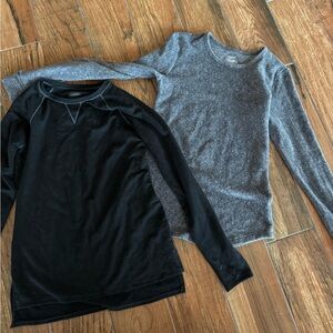 2 Cuddle duds long sleeve like new